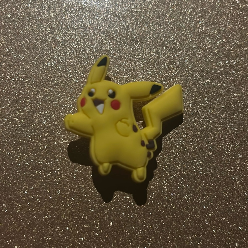 Pokémon ( Pikachu ) Croc Charm